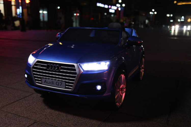 Детский электромобиль Audi Q7 LUXURY 2.4G - Blue - HL159-LUX-BL
