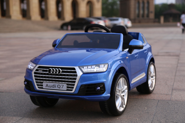 Детский электромобиль Audi Q7 LUXURY 2.4G - Blue - HL159-LUX-BL