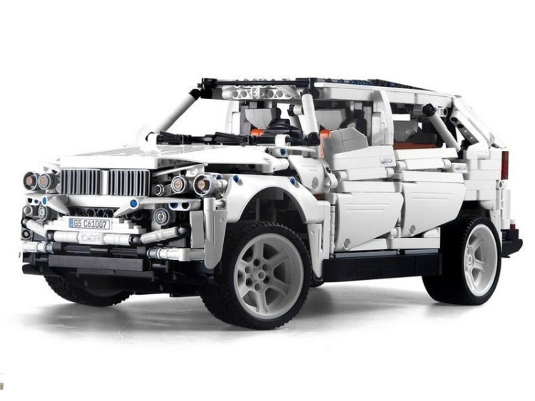 Конструктор CADA deTech внедорожник BMW G5 4WD (2208 деталей) - C61007W