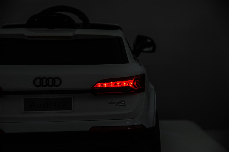 Детский электромобиль Audi Q7 12V 2WD - HL678-LUX-WHITE