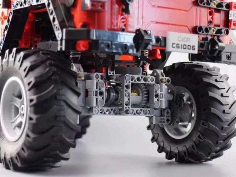 Радиоуправляемый конструктор CADA deTech Jeep Wrangler (1941 деталь) - C61006W