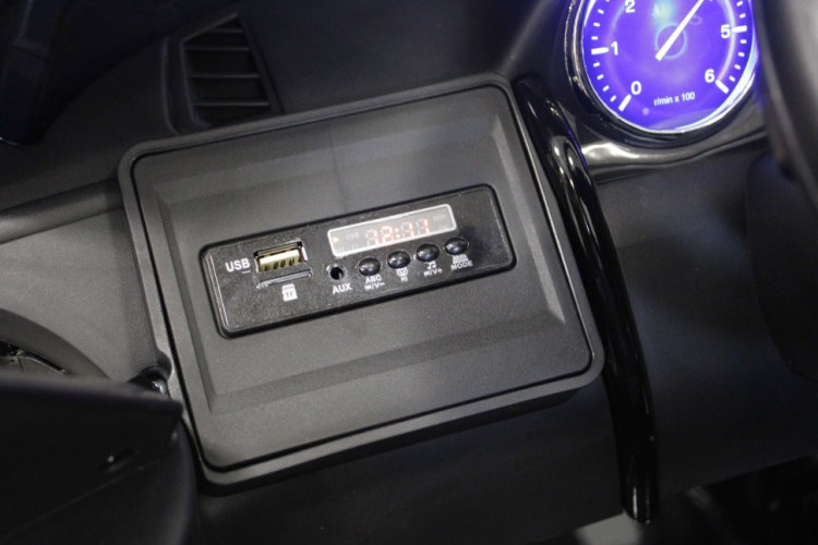 Детский электромобиль Land Rover Discovery Sport HSE 12V - HL-2388-BLACK-PAINT